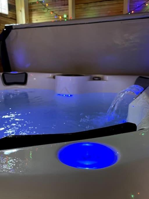 Central Area Terraced House With Private Hot Tub Линкольн Экстерьер фото